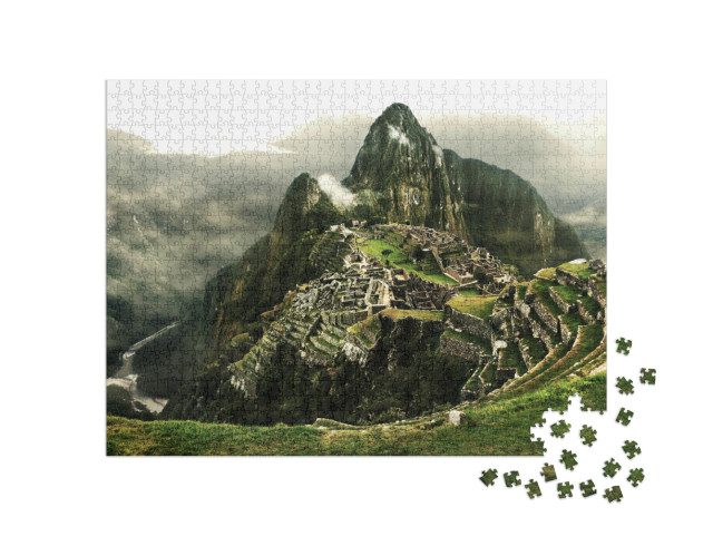 Puzzle 1000 pezzi „Machu Picchu con il fiume Urubamba, Perù“