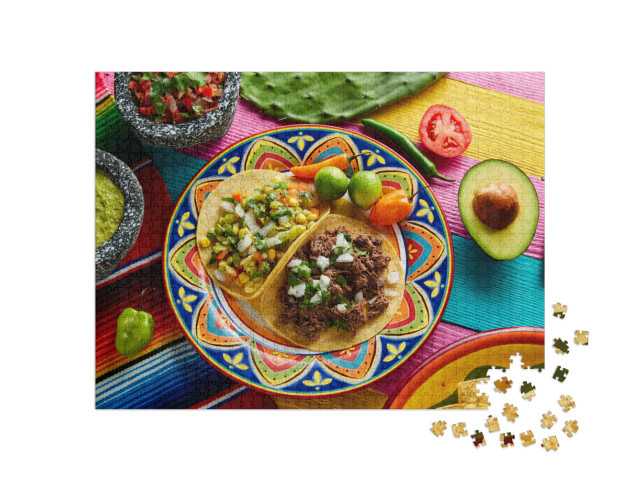 Puzzle 1000 pezzi „Tacos messicani di platillo con salse“