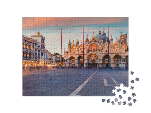Puzzle 1000 pezzi „Fantastico tramonto in Piazza San Marco con la Basilica di San Marco, Venezia, Italia“