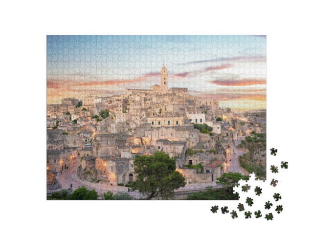 Puzzle 1000 pezzi „Vista mozzafiato del borgo di Matera durante un tramonto, Basilicata“
