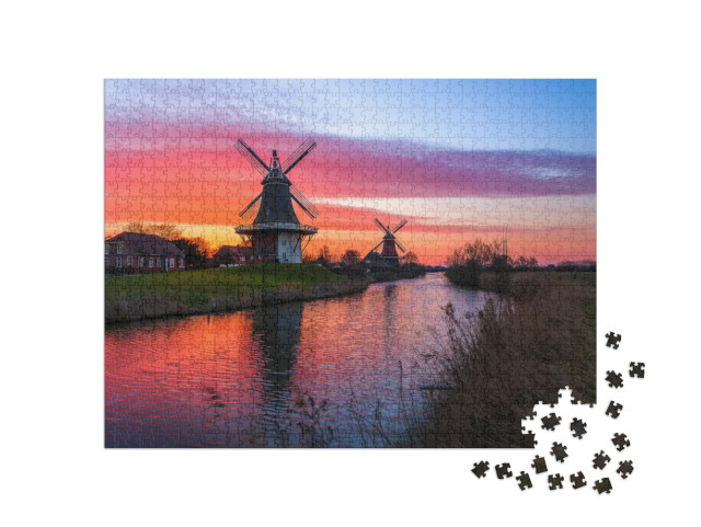 Puzzle 1000 pezzi „I mulini gemelli di Greetsiel all'alba, Frisia orientale“