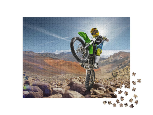 Puzzle 1000 pezzi „Pilota professionista di moto da cross al Wheely“