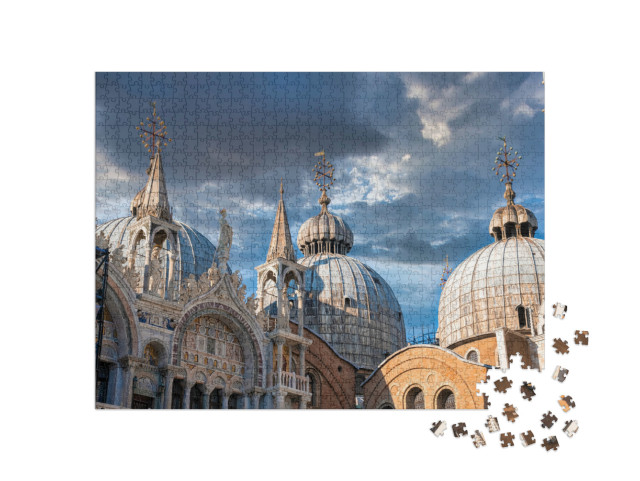 Puzzle 1000 pezzi „Bellissimi dettagli della Basilica di San Marco a Venezia. Design architettonico a Venezia“