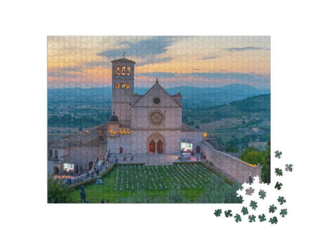 Puzzle 1000 pezzi „Vista al tramonto della basilica di San Francesco d'Assisi, Italia.“