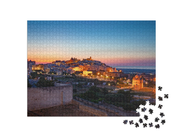 Puzzle 1000 pezzi „vista notturna della città di Ostuni Puglia“