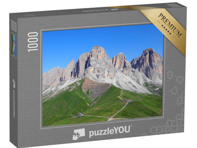 Puzzle 1000 pezzi „Vista mozzafiato sul gruppo montuoso del Sassolungo con un cielo limpido e senza persone in estate“
