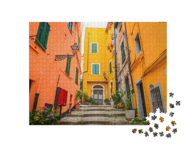 Puzzle 1000 pezzi „Una strada tradizionale e accogliente nella città di San Remo, Italia“