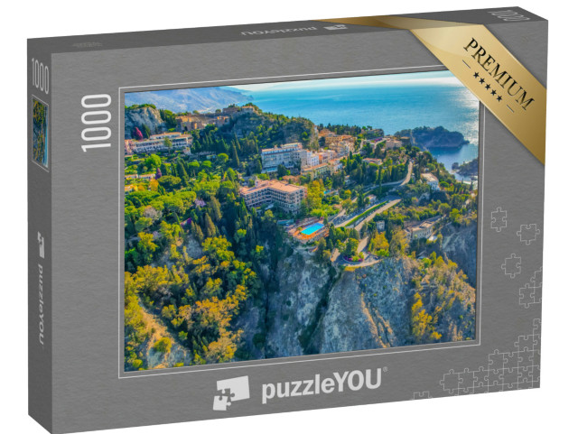 Puzzle 1000 pezzi „Veduta aerea del teatro antico di Taormina con l'Etna sullo sfondo, Sicilia, Italia“
