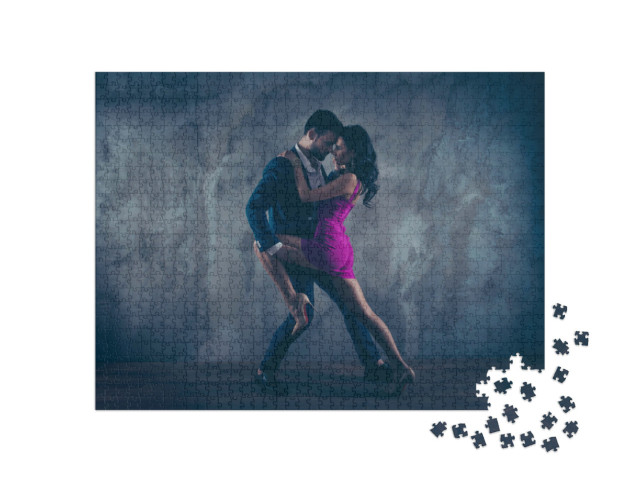 Puzzle 1000 pezzi „Un tango infuocato, interpretato in chiave moderna“