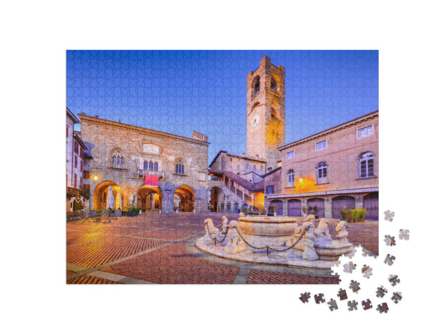 Puzzle 1000 pezzi „Bergamo, Italia - Piazza Vecchia in Città Alta, crepuscolo mattutino, bella città storica in Lombardia“