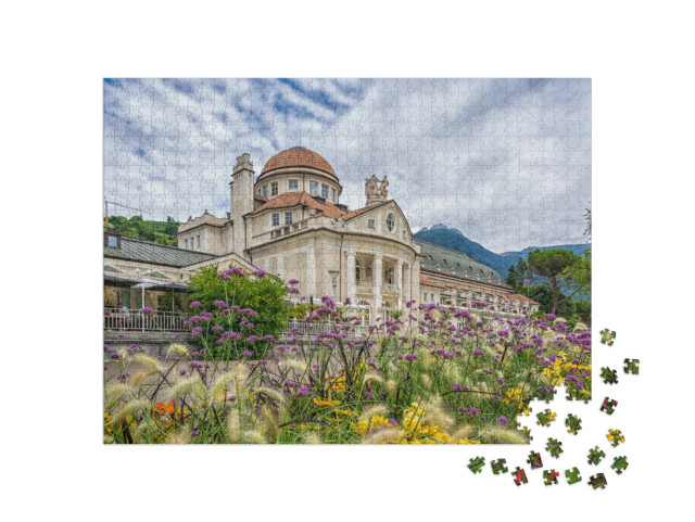 Puzzle 1000 pezzi „Il Kurhaus e il Teatro di Merano nel centro storico di Merano in Alto Adige“