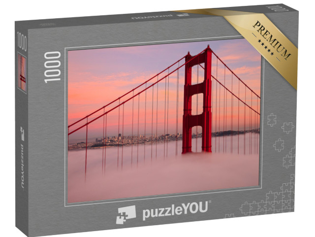 Puzzle 1000 pezzi „La torre del Golden Gate Bridge nella nebbia“