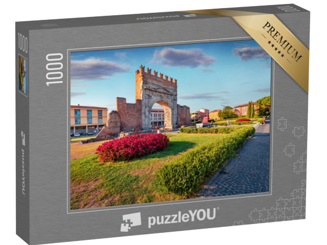 Puzzle 1000 pezzi „Vista mattutina dell'Arco di Augusto. Splendido paesaggio urbano estivo della città di Rimini“