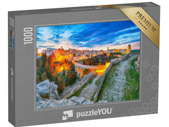 Puzzle 1000 pezzi „Favolosa vista di Gravina in Puglia: centro storico, ponte e gola all'alba“