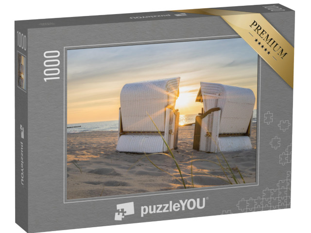 Puzzle 1000 pezzi „Tramonto sul Mar Baltico con due sedie da spiaggia“