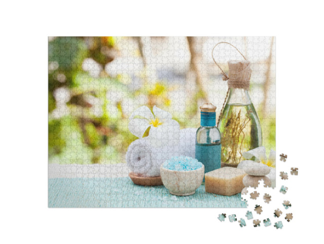 Puzzle 1000 pezzi „Natura morta con olio essenziale, sale e pietre“