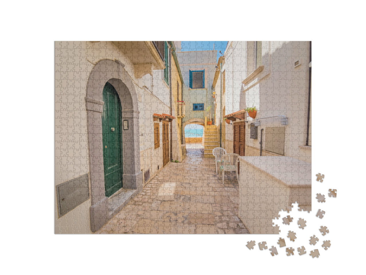 Puzzle 1000 pezzi „Centro storico dell'antico borgo di Termoli, vecchie case di pescatori, Molise, Italia“