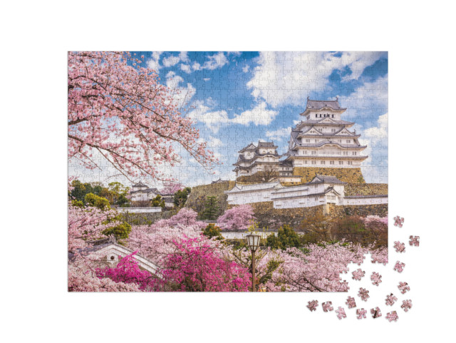 Puzzle 1000 pezzi „Fiori di ciliegio al castello di Himeji in primavera, Giappone“