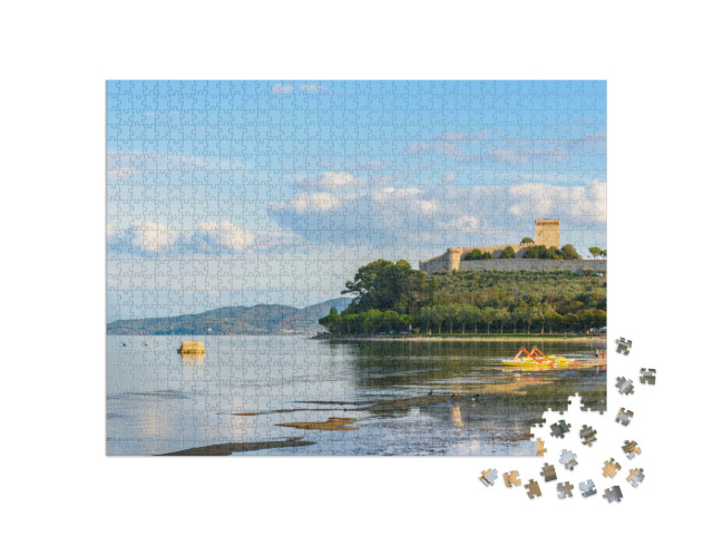 Puzzle 1000 pezzi „Vista panoramica del Lago Trasimeno, Umbria, Italia dalla città di Castiglione del Lago“