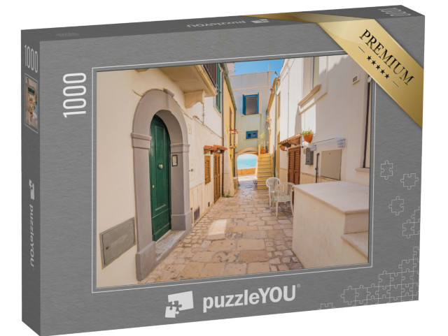 Puzzle 1000 pezzi „Centro storico dell'antico borgo di Termoli, vecchie case di pescatori, Molise, Italia“