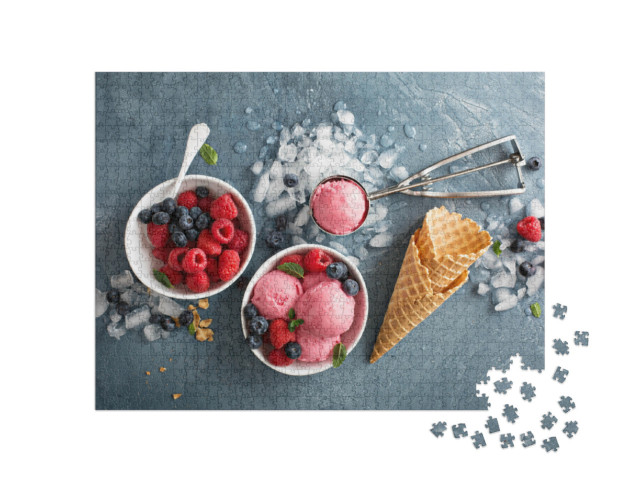 Puzzle 1000 pezzi „Gelato al lampone in coppa bianca“
