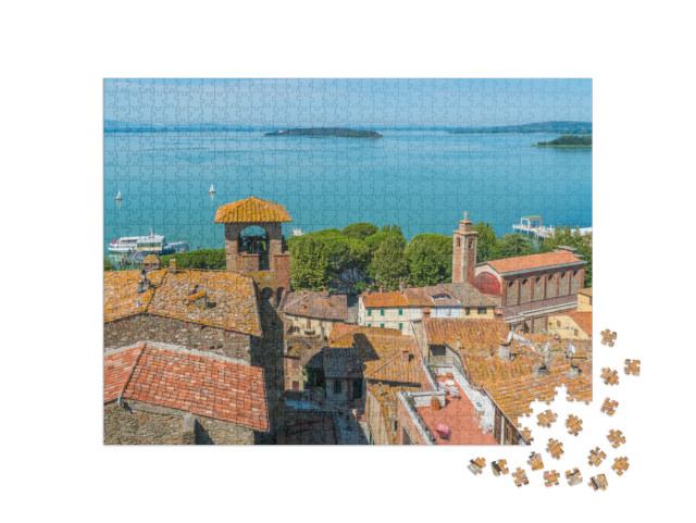 Puzzle 1000 pezzi „Passignano sul Trasimeno, idilliaco villaggio affacciato sul Lago Trasimeno. Umbria, Italia.“