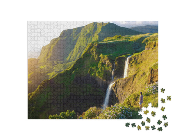 Puzzle 1000 pezzi „Vista paradisiaca sull'isola di Flores, Azzorre, Portogallo“