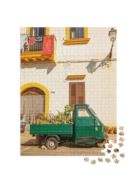 Puzzle 1000 pezzi „Cactus in una vecchia auto tradizionale a Gallipoli, Puglia, Italia“