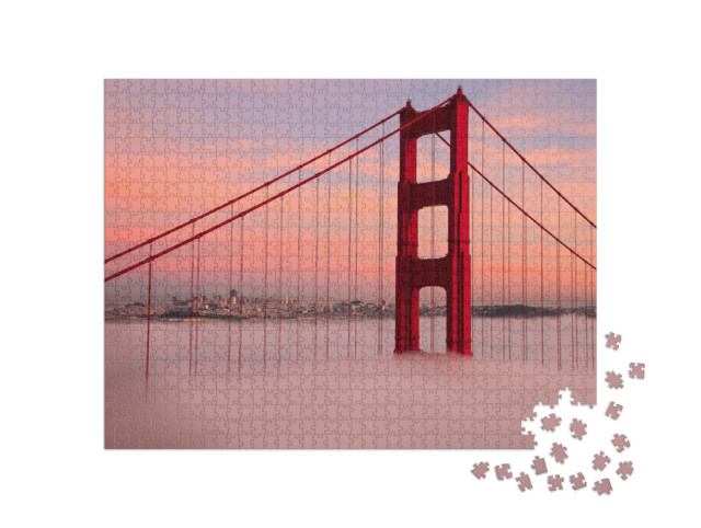 Puzzle 1000 pezzi „La torre del Golden Gate Bridge nella nebbia“
