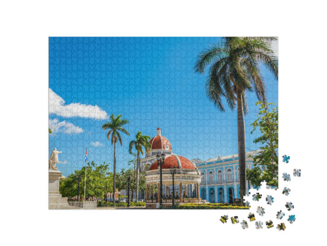 Puzzle 1000 pezzi „Parco centrale Jose Marti di Cienfuegos con palme, Cienfuegos, Cuba“