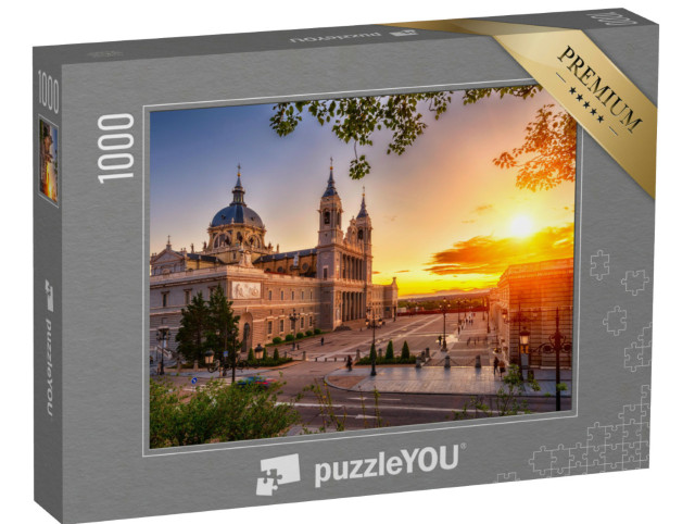 Puzzle 1000 pezzi „Tramonto nella Cattedrale di Santa Maria la Real de La Almudena a Madrid“