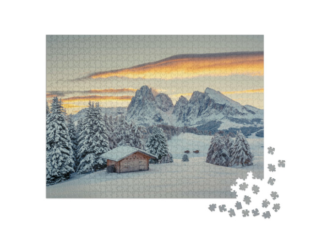 Puzzle 1000 pezzi „Alba sull'Alpe di Siusi, colline innevate, Gruppo del Sassolungo, Dolomiti“