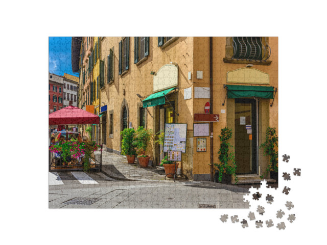 Puzzle 1000 pezzi „Strada stretta e accogliente a Pisa, Toscana. Architettura e monumenti di Pisa“