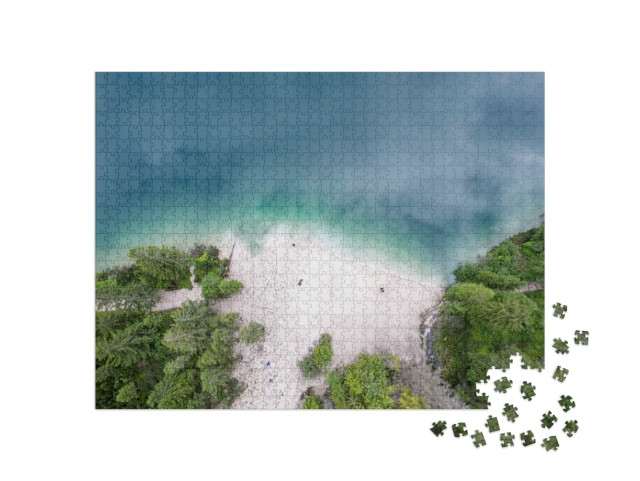 Puzzle 1000 pezzi „Il Lago di Braies è un lago naturale nelle Dolomiti di Braies, in Alto Adige, Italia“