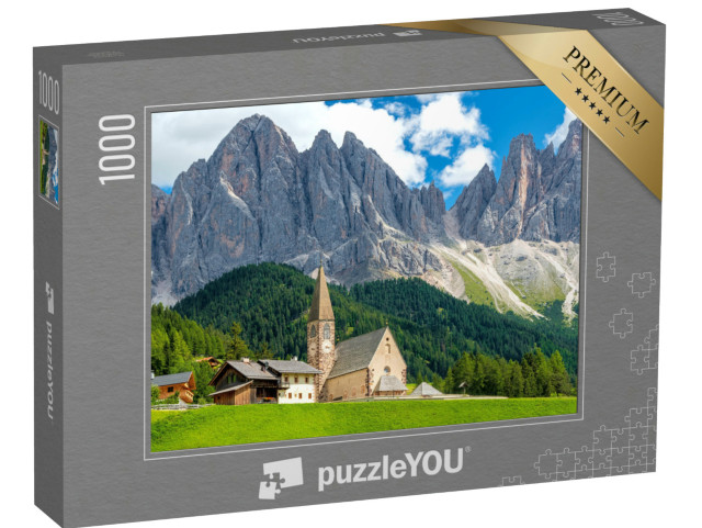 Puzzle 1000 pezzi „L'iconica cappella di Santa Maddalena di fronte al gruppo Geisler, vicino a Villnöss in Alto Adige“